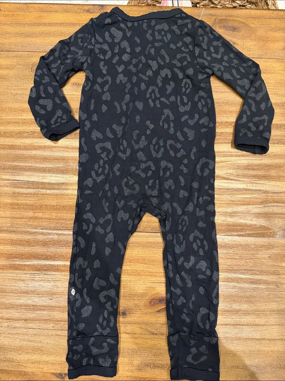 Kyte Baby 12-18M Black Leopard-Print One-Piece Zipper Romper